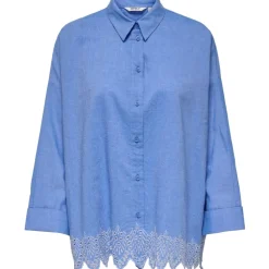 ONLY dame skjorte ONLGRACES - Blue Bonnet BRIGHT WHITE EMB. Hot