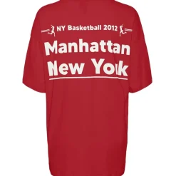 PIECES dame t-shirt PCSKYLAR - High Risk Red detail:White text Outlet